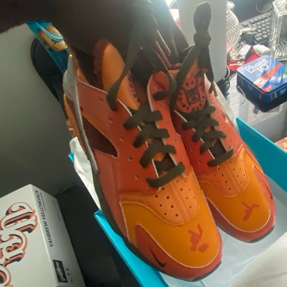 Nike Huarache Doernbecher